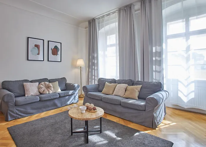 Charles Bridge Lejlighedshotel 4*